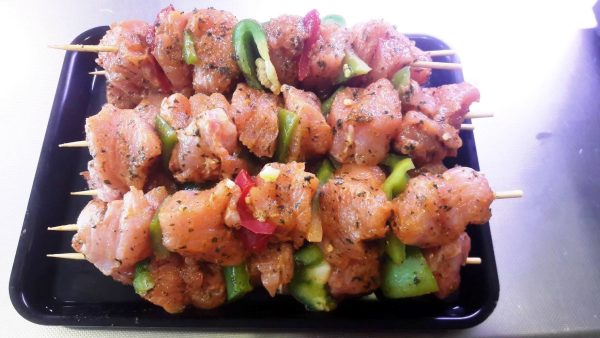 Brochettes de volaille nature 200gr - Vins Rouges Harmonieux pour Chaque Occasion
