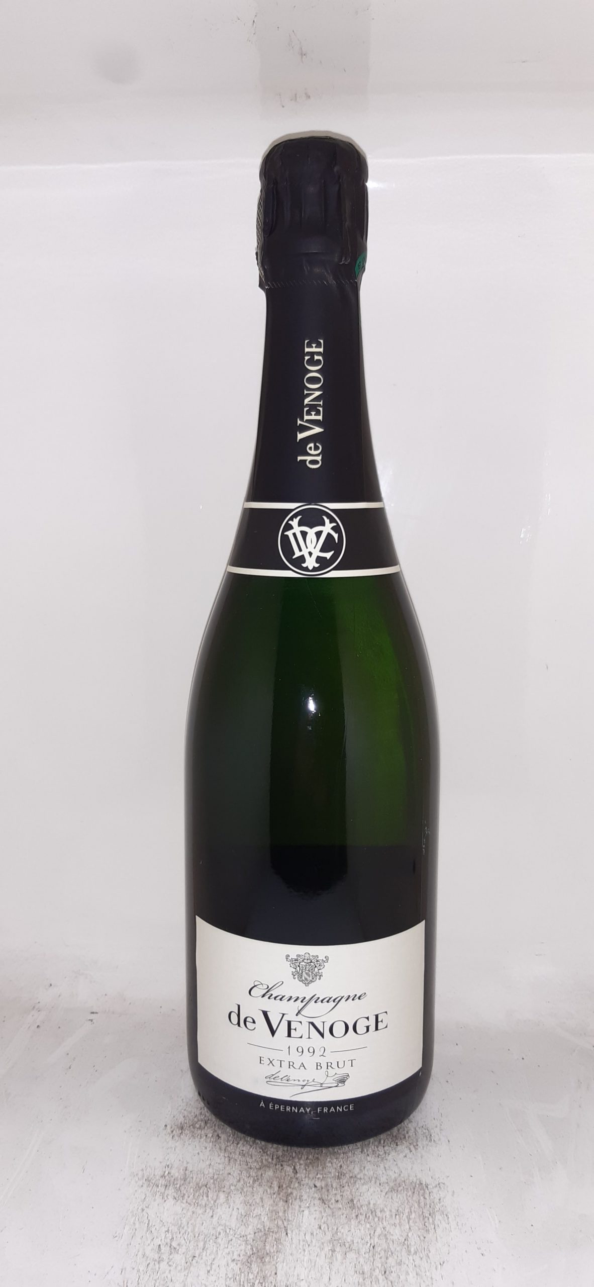 Champagne de VENOGE Millésime 1992 Extra brut - Vins Rouges Harmonieux pour Chaque Occasion Champagne de VENOGE Millésime 1992 Extra brut - Vins Rouges Harmonieux pour Chaque Occasion