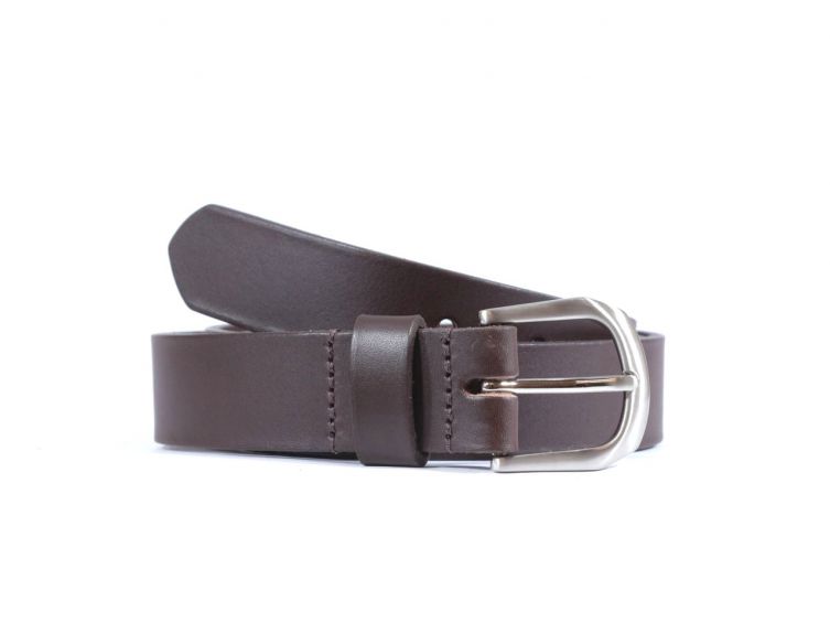 Ceinture cuir marron foncé boucle légèrement arrondie 4052 120 cm - Vins Rouges Harmonieux pour Chaque Occasion Ceinture cuir marron foncé boucle légèrement arrondie 4052 120 cm - Vins Rouges Harmonieux pour Chaque Occasion