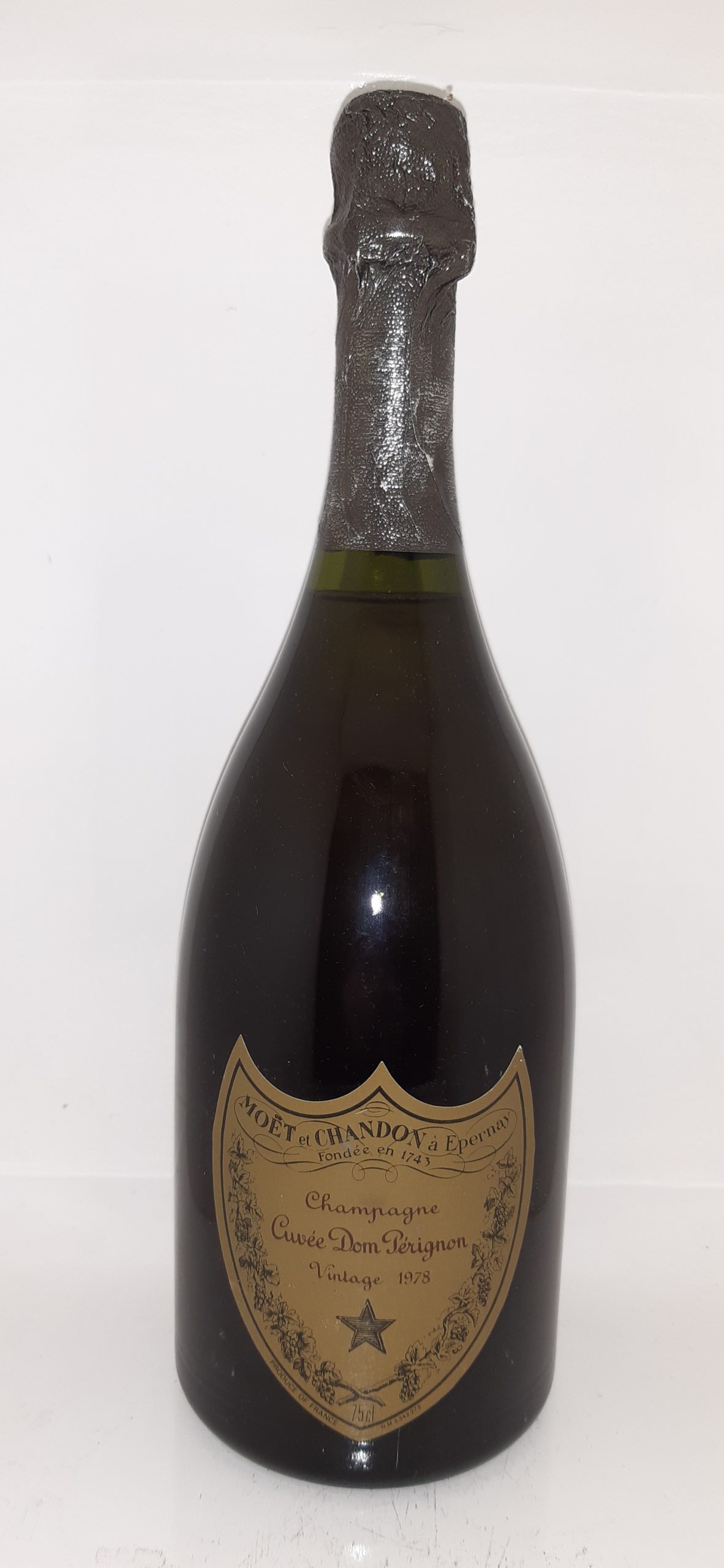 Champagne DOM PERIGNON Millésime 1978 Brut - Vins Rouges Harmonieux pour Chaque Occasion Champagne DOM PERIGNON Millésime 1978 Brut - Vins Rouges Harmonieux pour Chaque Occasion