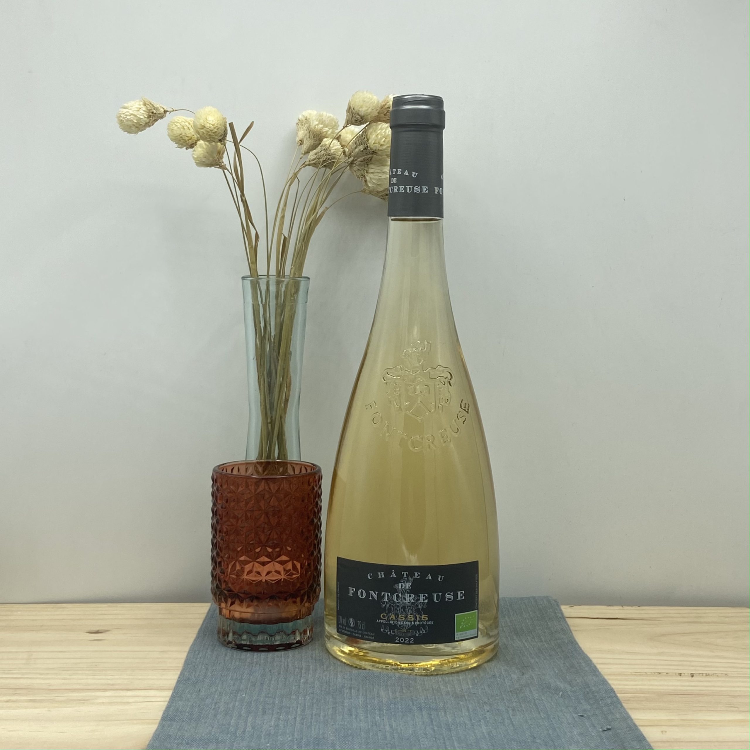 Chateau de Fontcreuse – AOP Cassis – Cuvée “F” - Vins Rouges Harmonieux pour Chaque Occasion Chateau de Fontcreuse – AOP Cassis – Cuvée “F” - Vins Rouges Harmonieux pour Chaque Occasion