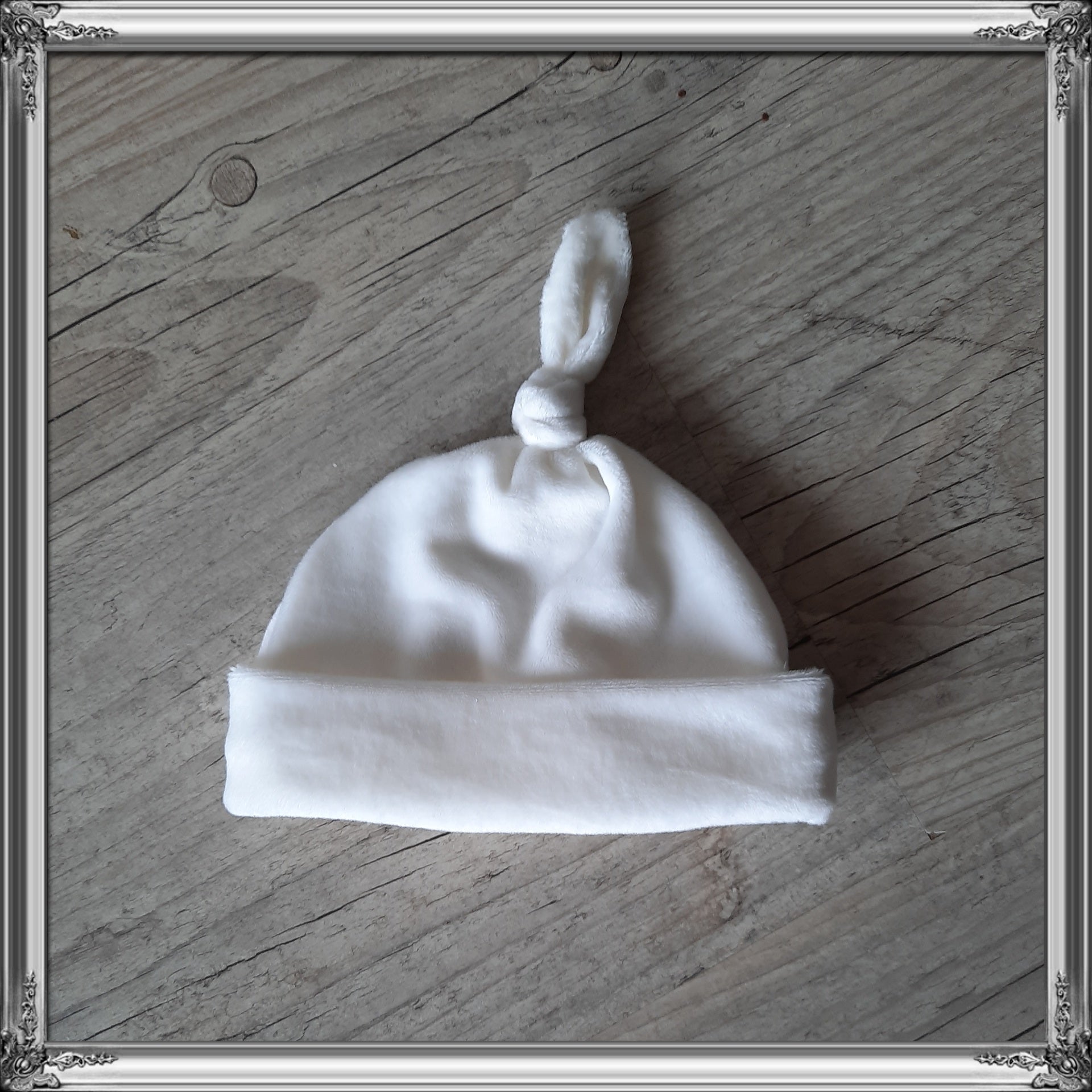 Bonnet noué mixte en tissu minky doux et chaud: 5 couleurs - Vins Rouges Harmonieux pour Chaque Occasion Bonnet noué mixte en tissu minky doux et chaud: 5 couleurs - Vins Rouges Harmonieux pour Chaque Occasion