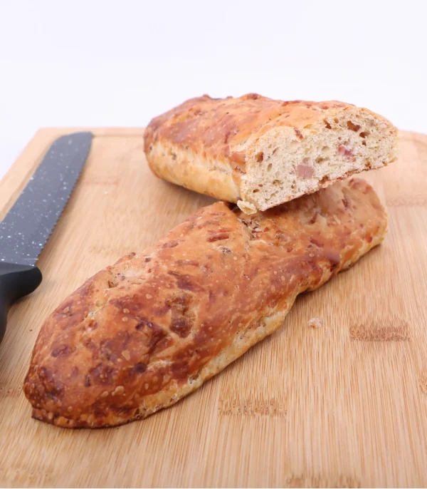 Baguette façon tarte flambée - Vins Rouges Harmonieux pour Chaque Occasion