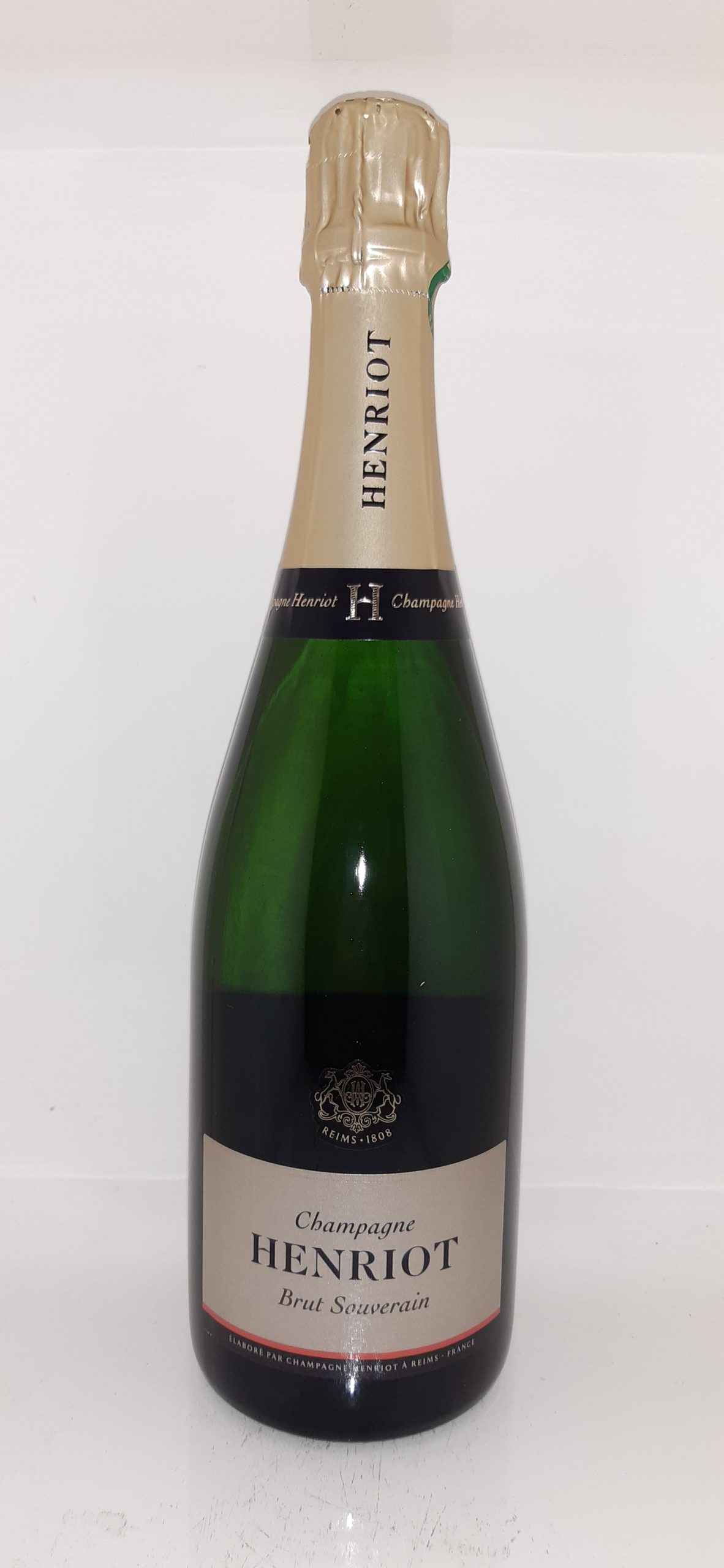 Champagne HENRIOT Brut Souverain Magnum - Vins Rouges Harmonieux pour Chaque Occasion Champagne HENRIOT Brut Souverain Magnum - Vins Rouges Harmonieux pour Chaque Occasion