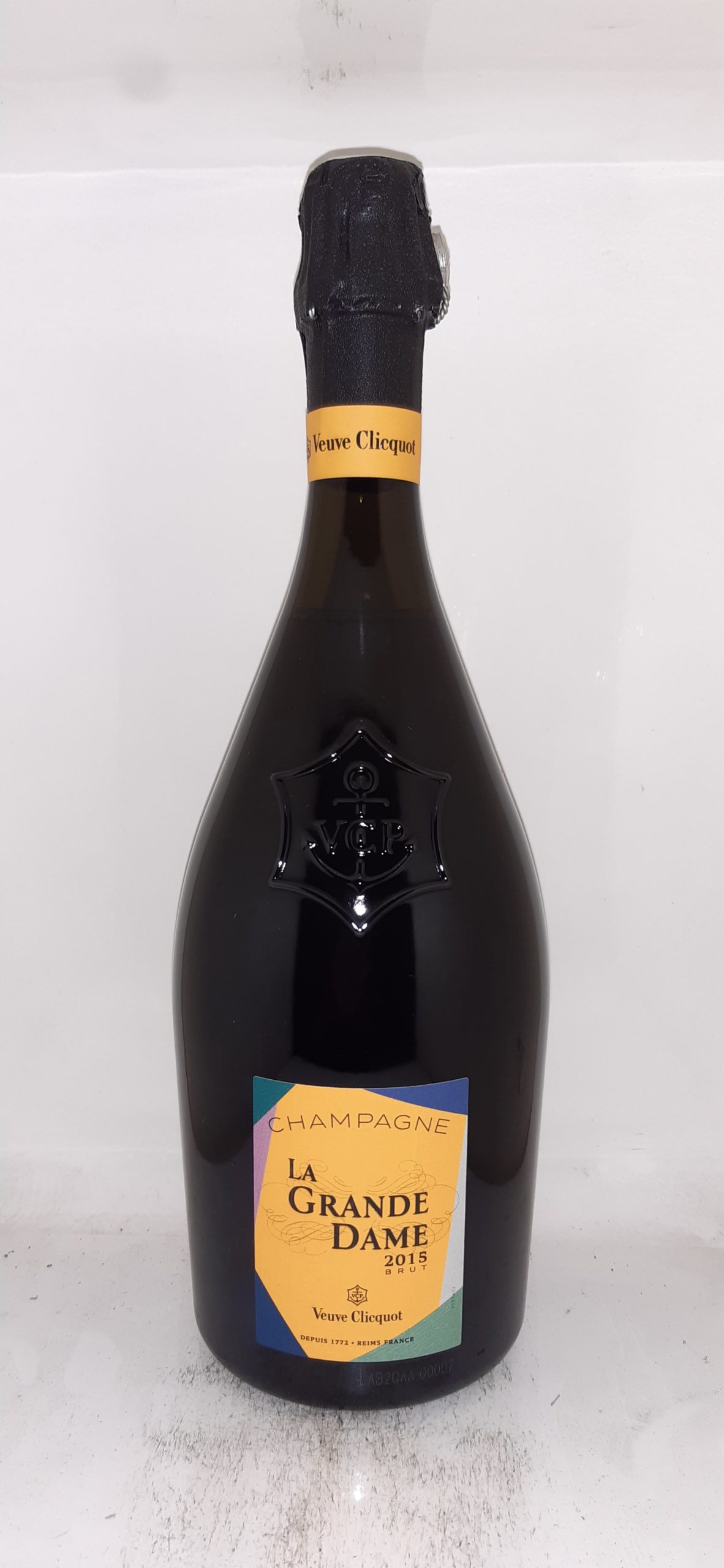 Champagne VEUVE CLICQUOT La Grande Dame 2015 Brut - Vins Rouges Harmonieux pour Chaque Occasion Champagne VEUVE CLICQUOT La Grande Dame 2015 Brut - Vins Rouges Harmonieux pour Chaque Occasion