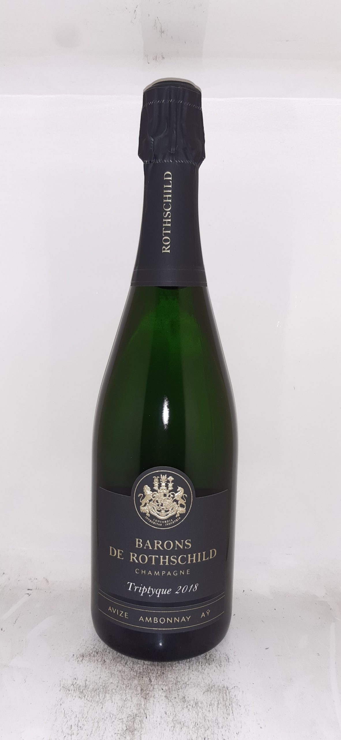 Champagne BARONS DE ROTHSCHILD Triptyque 2018 Grand Cru Brut - Vins Rouges Harmonieux pour Chaque Occasion Champagne BARONS DE ROTHSCHILD Triptyque 2018 Grand Cru Brut - Vins Rouges Harmonieux pour Chaque Occasion