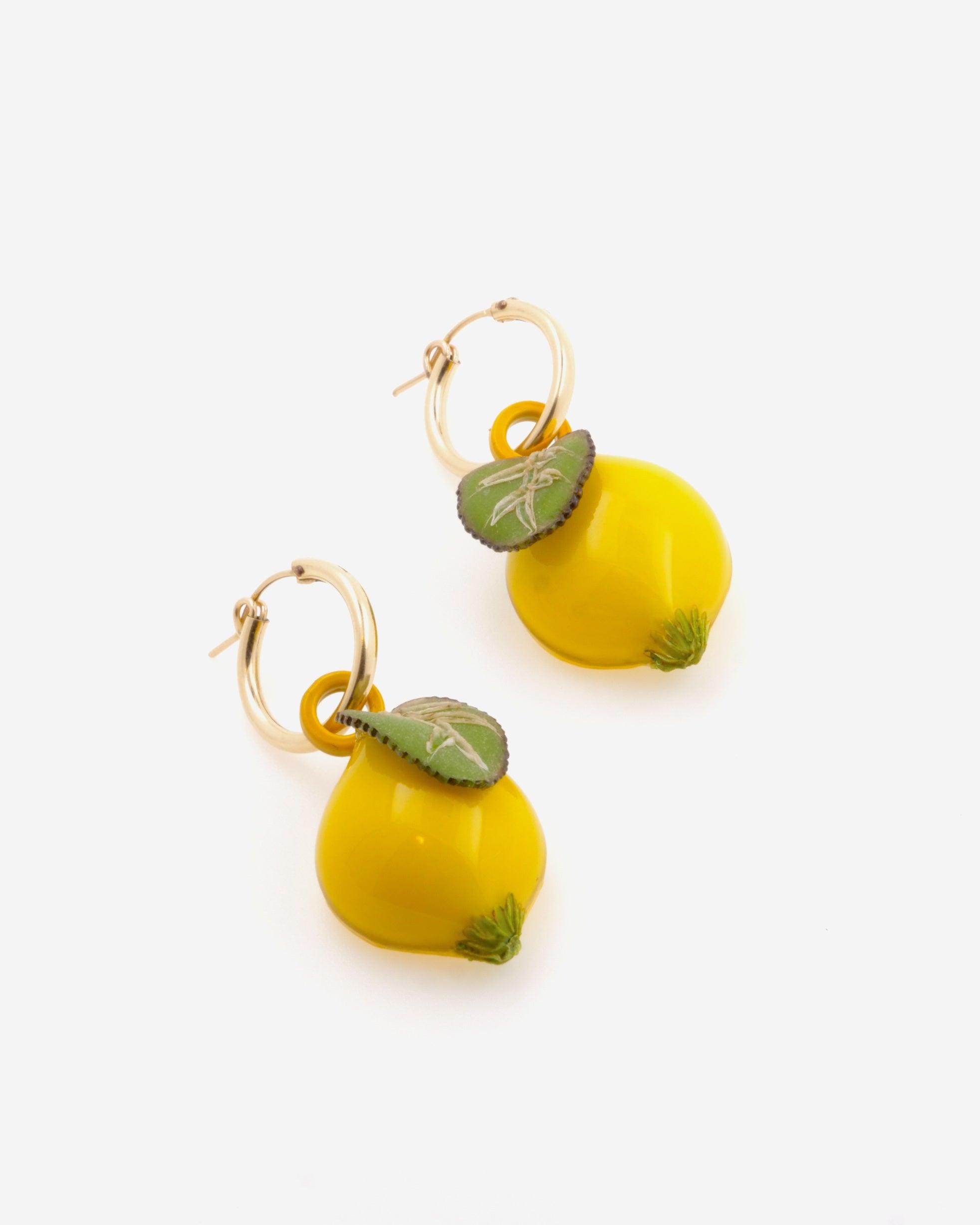 Boucles d’oreilles créoles Citron Botanica - Vins Rouges Harmonieux pour Chaque Occasion Boucles d’oreilles créoles Citron Botanica - Vins Rouges Harmonieux pour Chaque Occasion