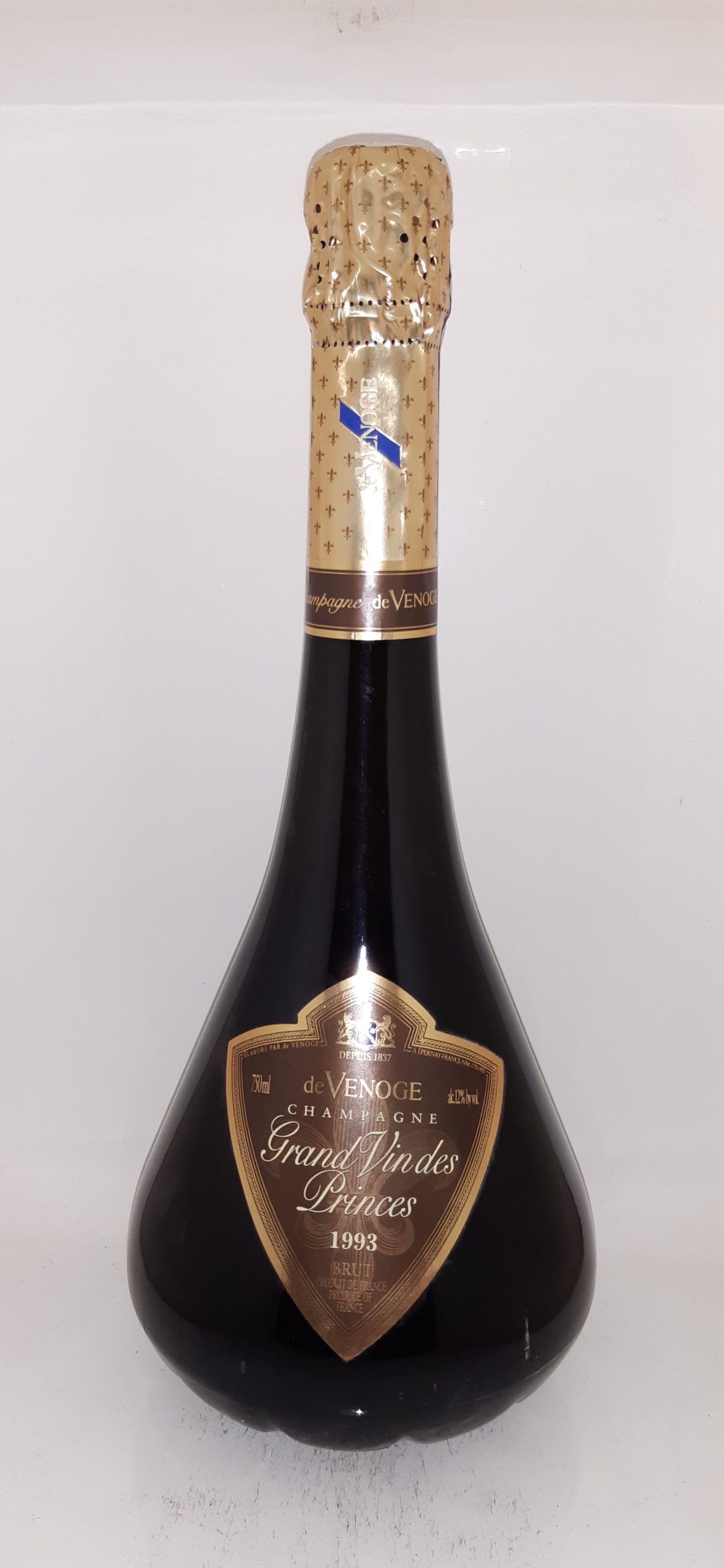 Champagne De VENOGE Grand Vin Des Princes Blanc de Blancs Millésime 1993 - Vins Rouges Harmonieux pour Chaque Occasion Champagne De VENOGE Grand Vin Des Princes Blanc de Blancs Millésime 1993 - Vins Rouges Harmonieux pour Chaque Occasion