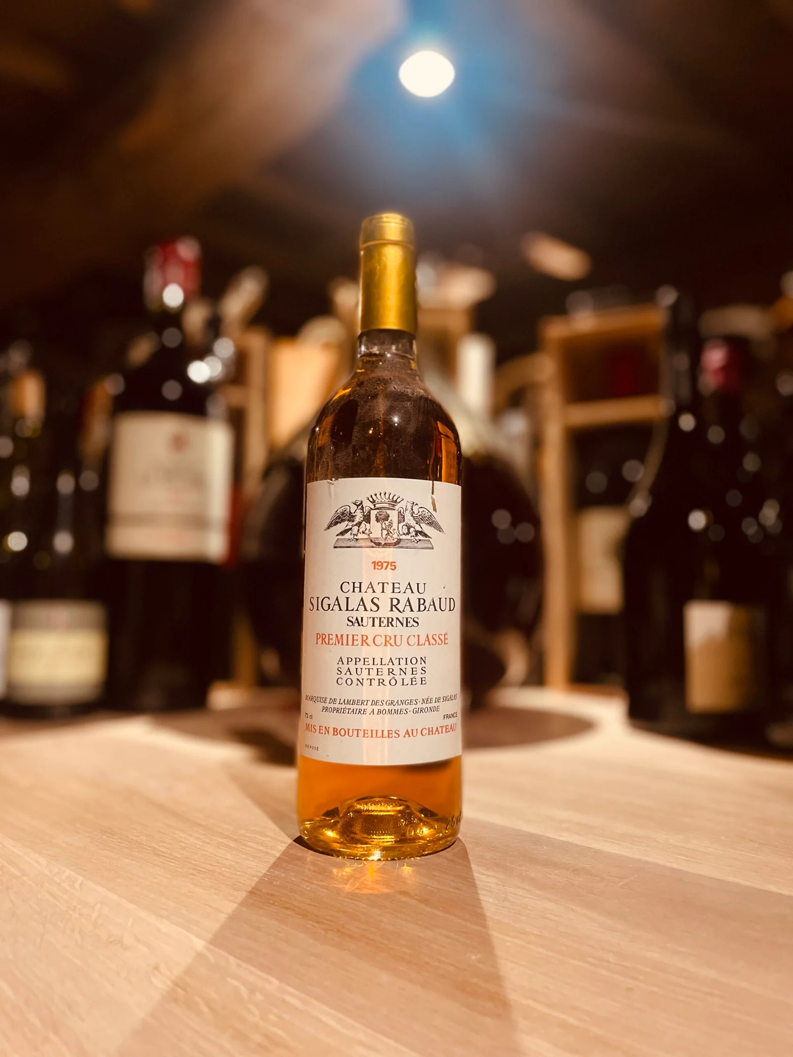 Chateau Sigalas Rabaud – 1er Cru Classé – 1975 – 75 cl - Vins Rouges Harmonieux pour Chaque Occasion Chateau Sigalas Rabaud – 1er Cru Classé – 1975 – 75 cl - Vins Rouges Harmonieux pour Chaque Occasion