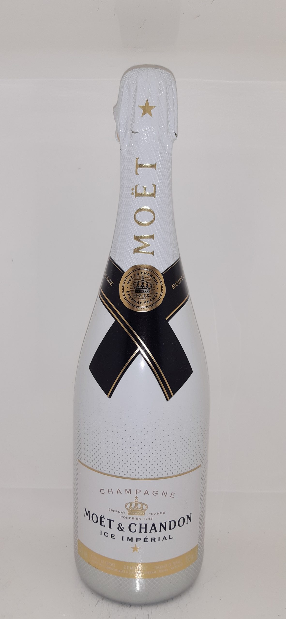 Champagne MOET & CHANDON Ice Impérial Demi Sec - Vins Rouges Harmonieux pour Chaque Occasion Champagne MOET & CHANDON Ice Impérial Demi Sec - Vins Rouges Harmonieux pour Chaque Occasion